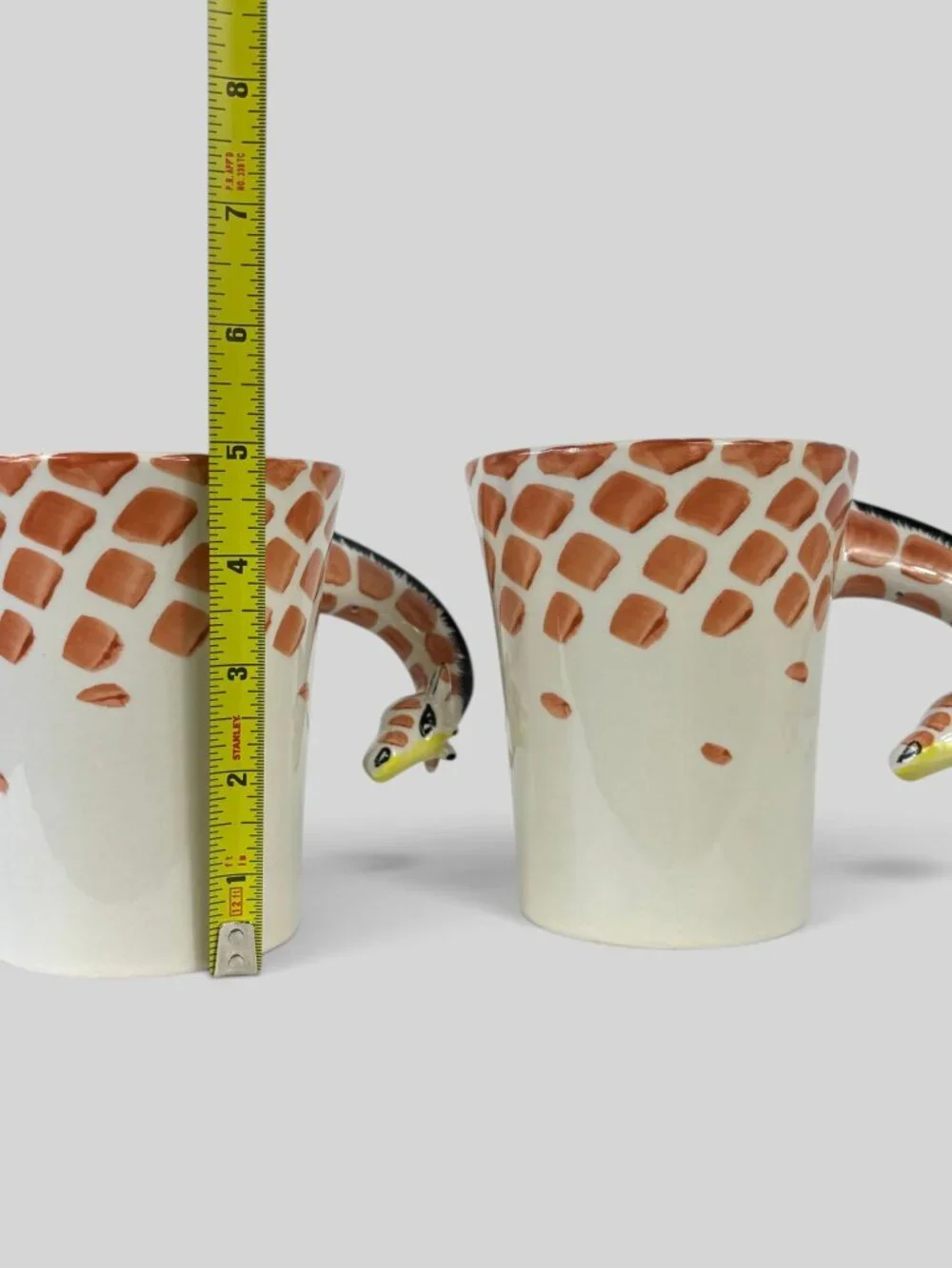 Pier 1 Giraffe Mugs Set of 2 Hand Painted Stoneware 16 oz